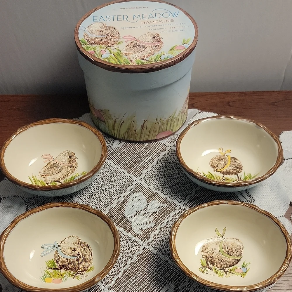 Williams Sonoma Easter Meadow Cream and Brown Ramekins